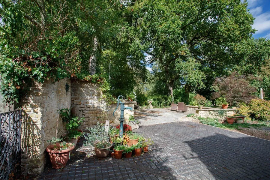 Property Image 23
