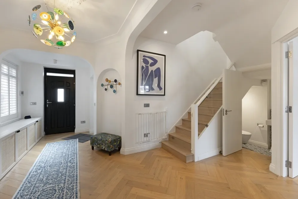 Dobree Avenue London NW10 photo 6