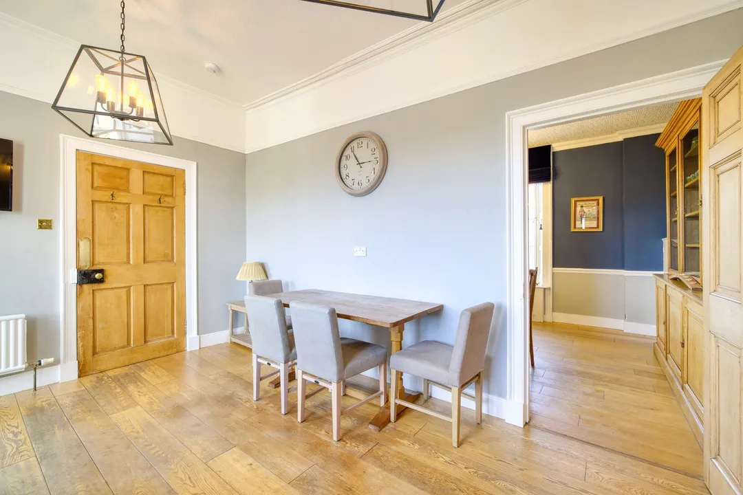 https://mr0.homeflow-assets.co.uk/files/photo/image/48608/7632/_x_/003A4770_HDR-39.jpg