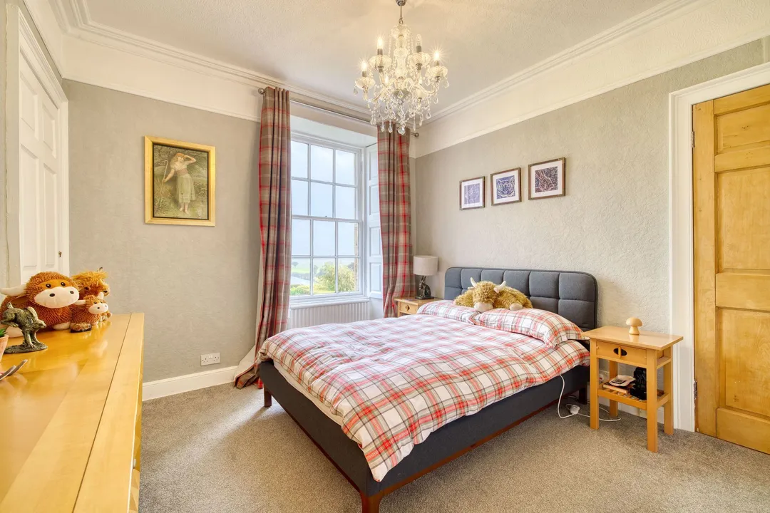 https://mr0.homeflow-assets.co.uk/files/photo/image/48608/7691/_x_/003A5242_HDR-170.jpg