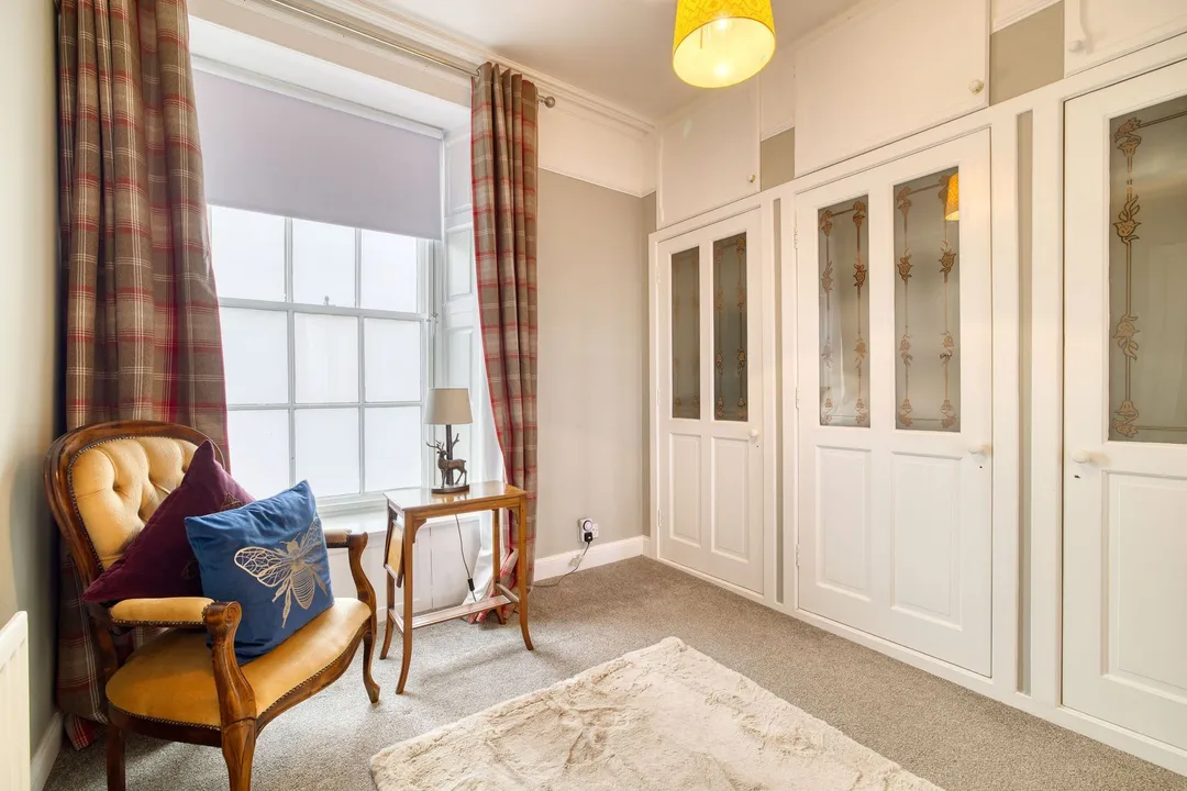 https://mr0.homeflow-assets.co.uk/files/photo/image/48608/7696/_x_/003A5217_HDR-165.jpg