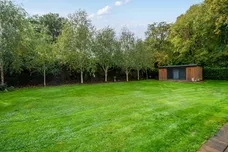 Thornbury Hill, Alveston, BS35 photo 2