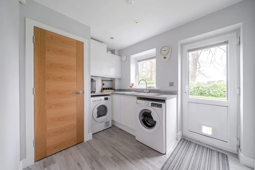 Thornbury Hill, Alveston, BS35 photo 19