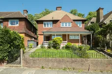 Springfield Avenue, London, N10 photo 1