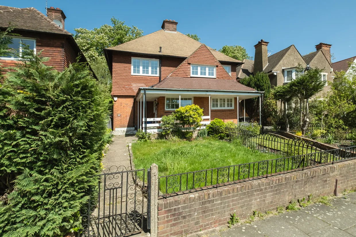 Springfield Avenue, London, N10 photo 17