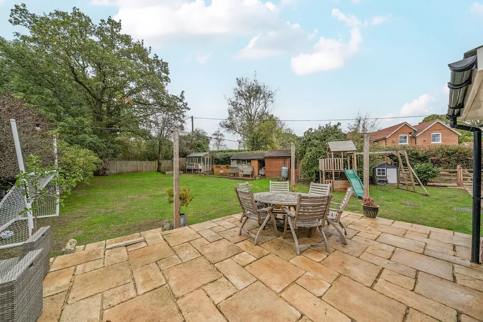 Post Office Road, Hungerford, RG17 photo 16