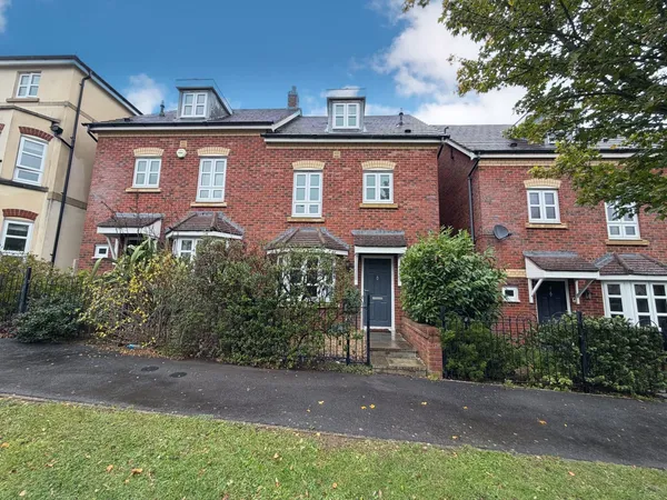 Hill View Road, Malvern, WR14