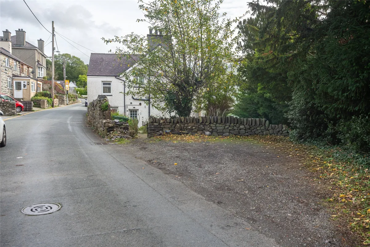 Pantglas Road, Bethesda, Bangor, Gwynedd, LL57