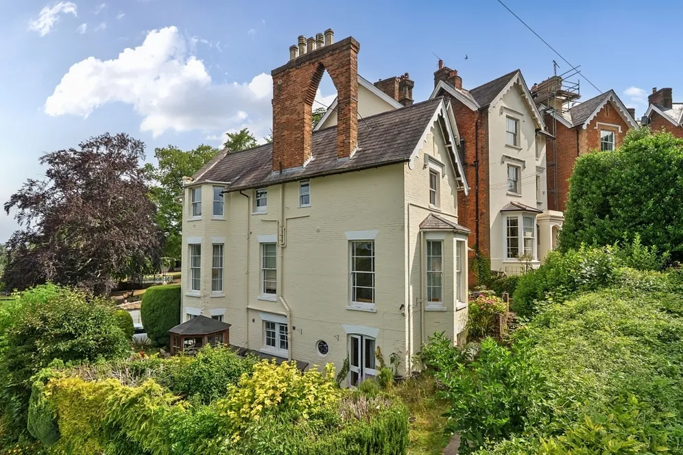 Castle Hill Guildford GU1 photo 15