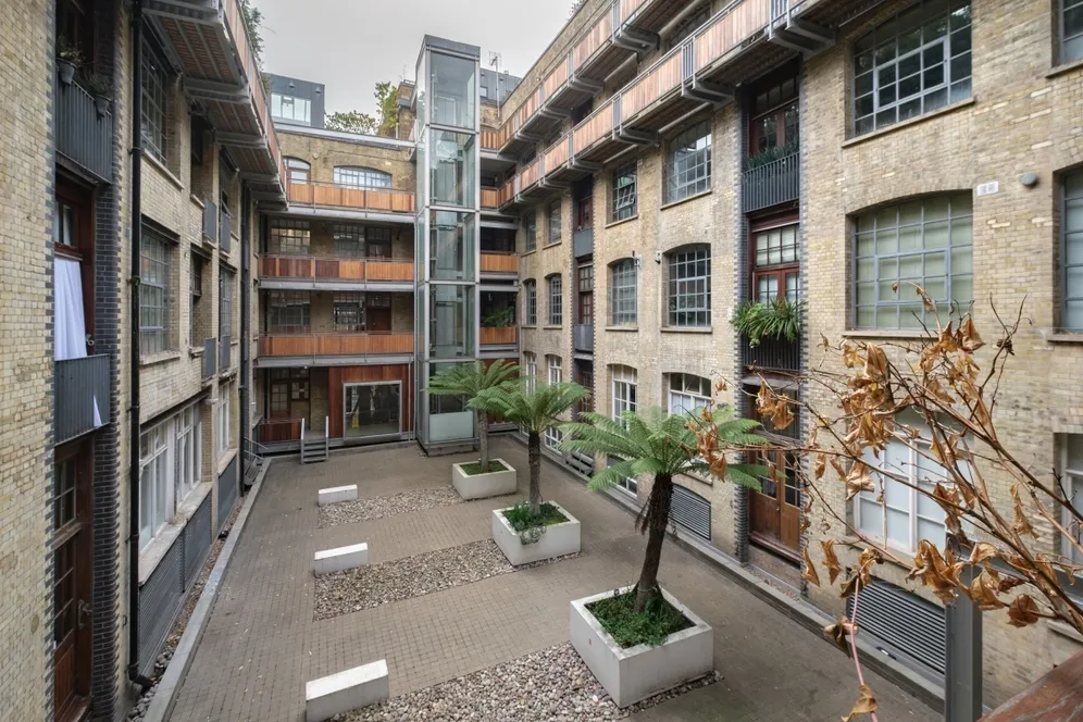 Underwood Street London N1 photo 21