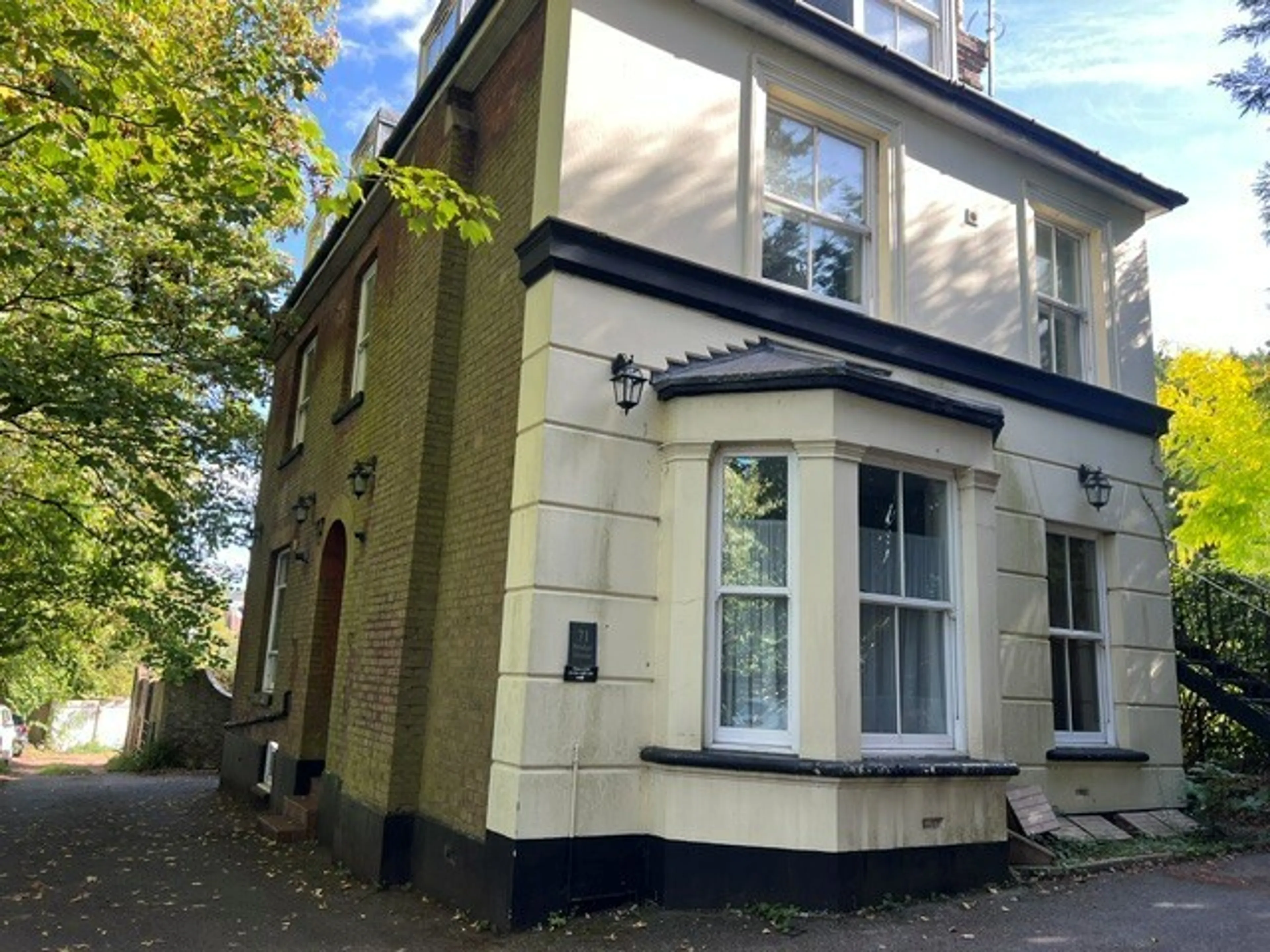Property photo 0