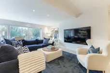 Caldecote Gardens, Bushey, WD23 photo 19