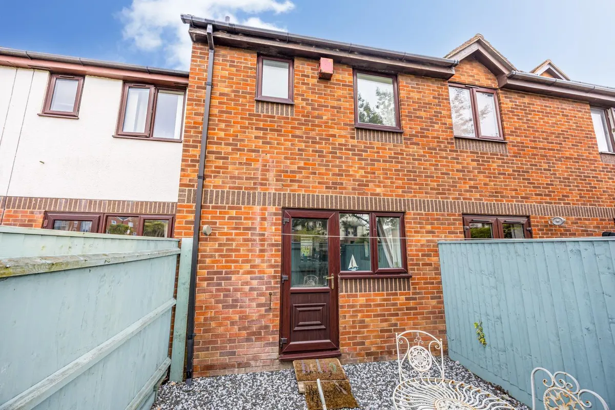 Lander Close, Poole