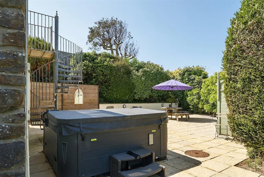 Property Image 25