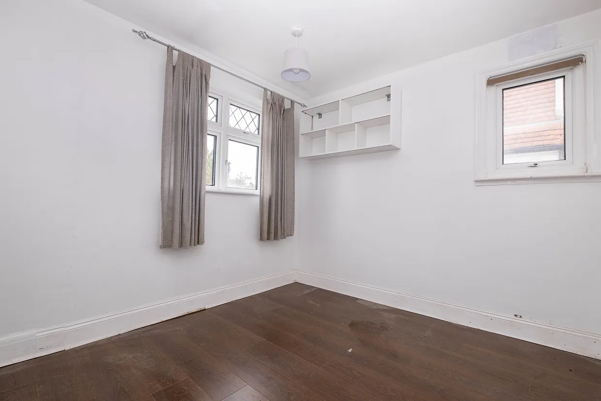 Upper Brighton Road, Surbiton, KT6 photo 5