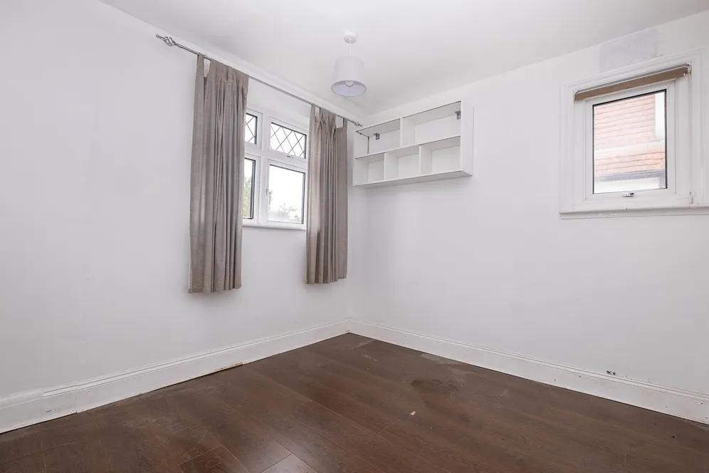 Upper Brighton Road, Surbiton, KT6 photo 5