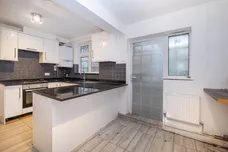 Upper Brighton Road, Surbiton, KT6 photo 10