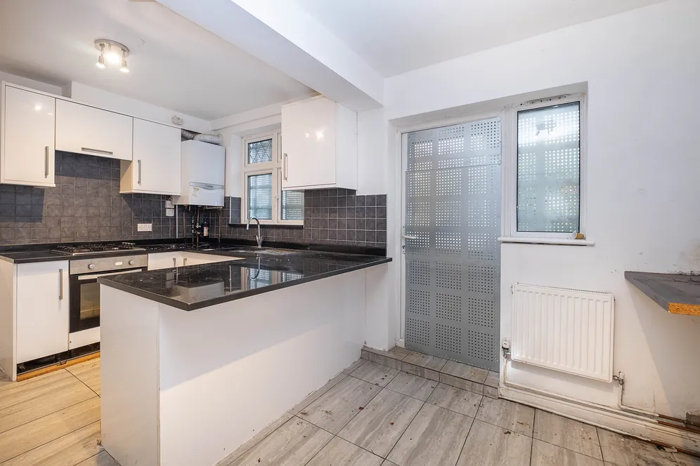 Upper Brighton Road, Surbiton, KT6 photo 10
