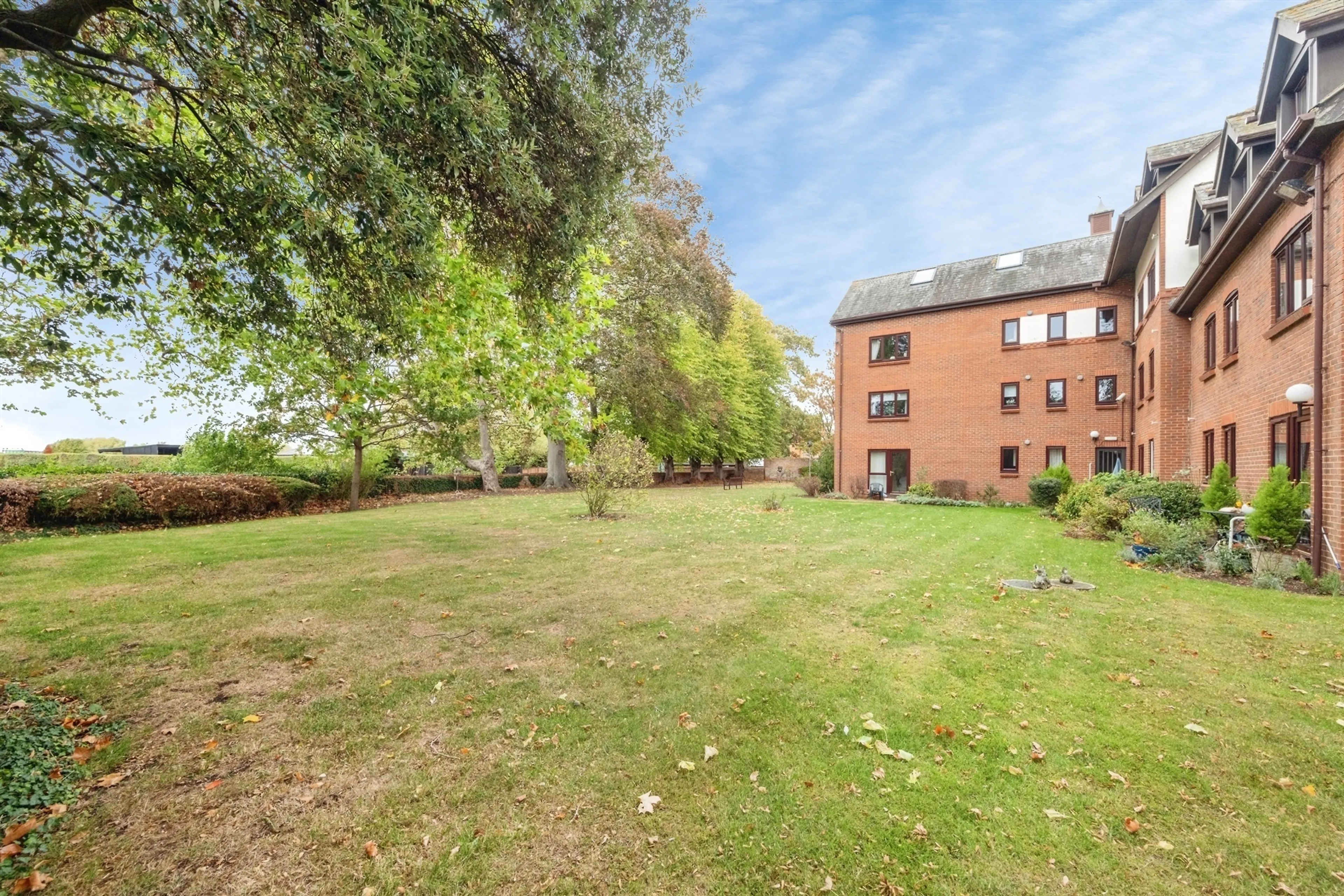 Property at Lawnsmead Gardens, Newport Pagnell