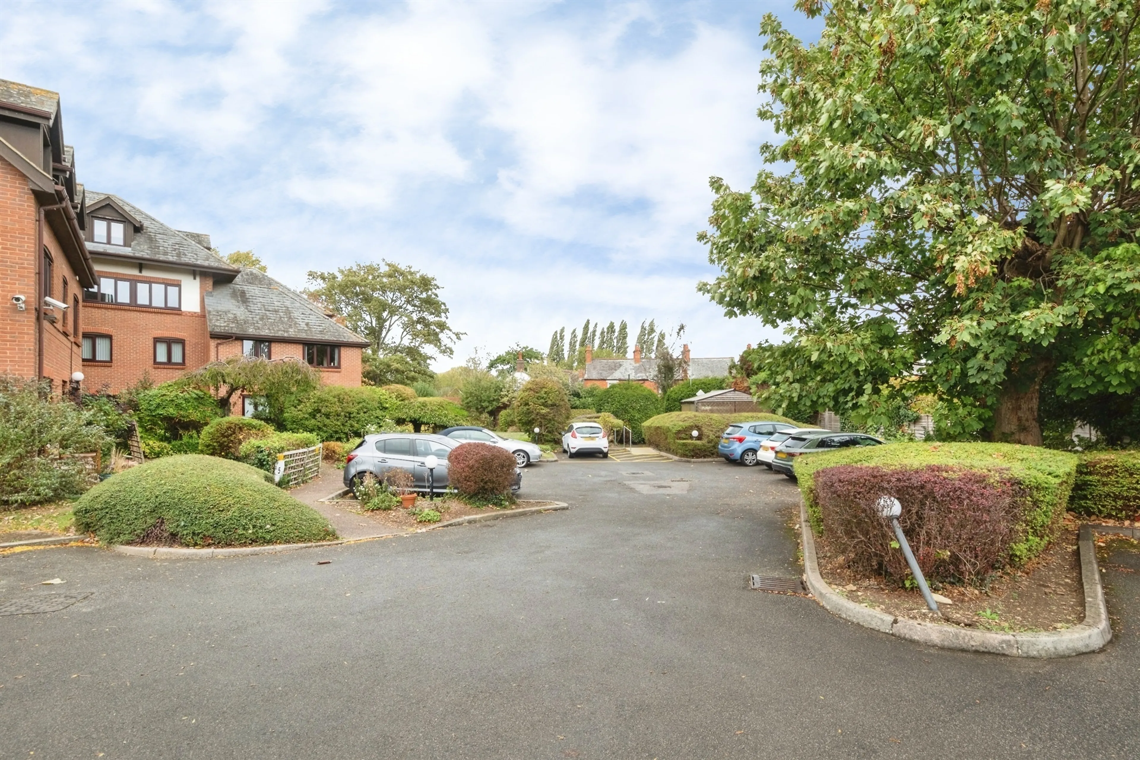 Property at Lawnsmead Gardens, Newport Pagnell