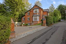 Kenley Lane, Kenley, CR8 photo 1