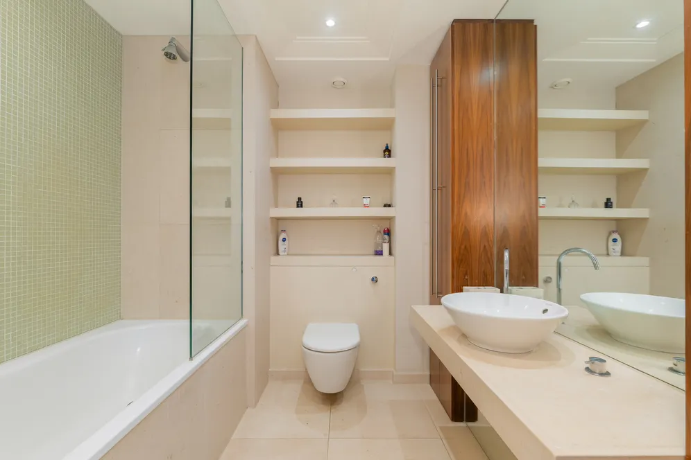 Fairmont Avenue, London, E14 photo 6