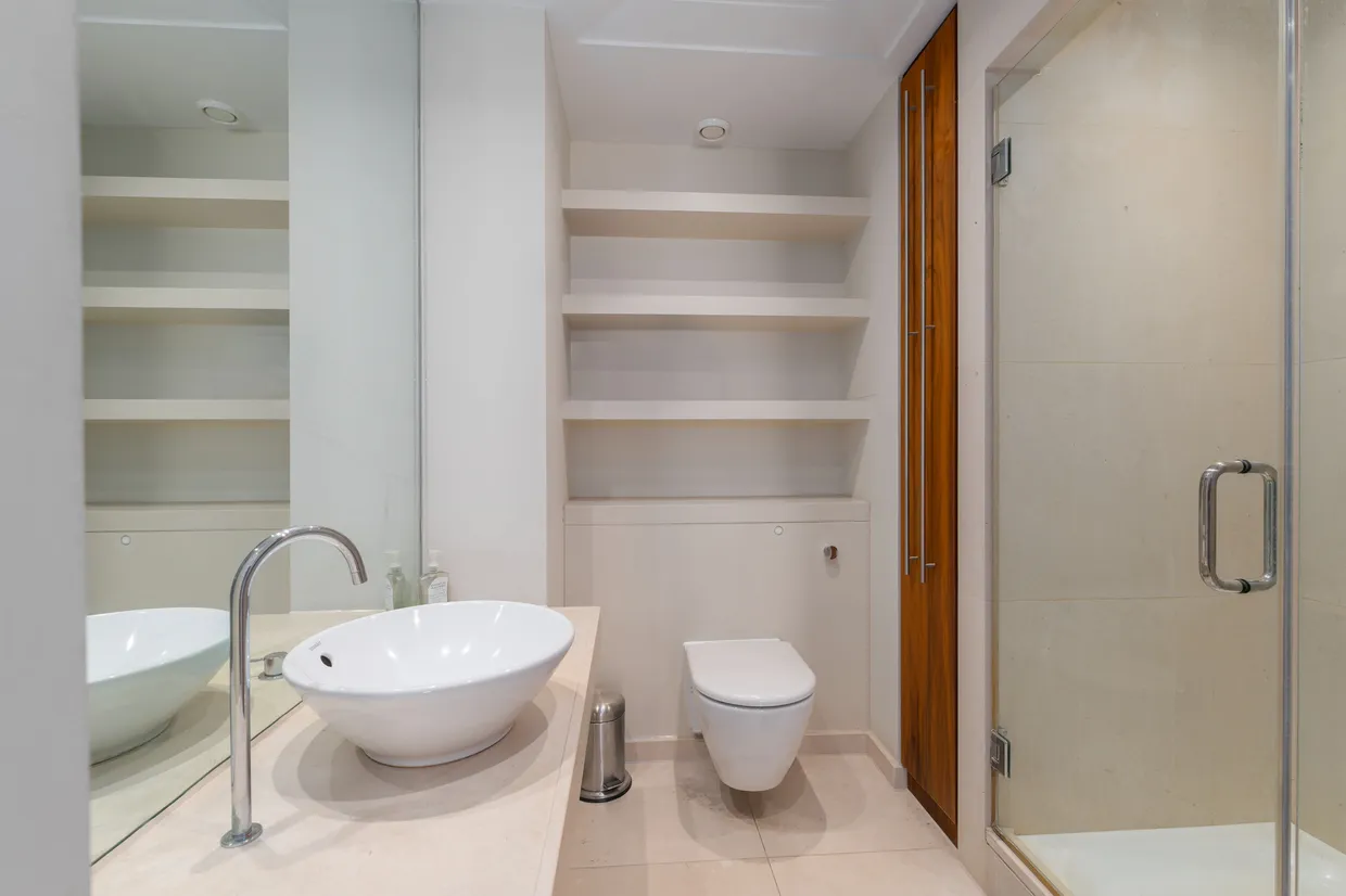 Fairmont Avenue, London, E14 photo 8
