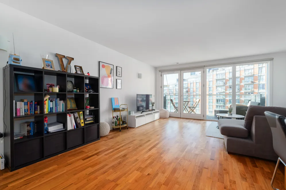 Fairmont Avenue, London, E14 photo 10