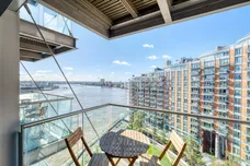 Fairmont Avenue, London, E14 photo 11