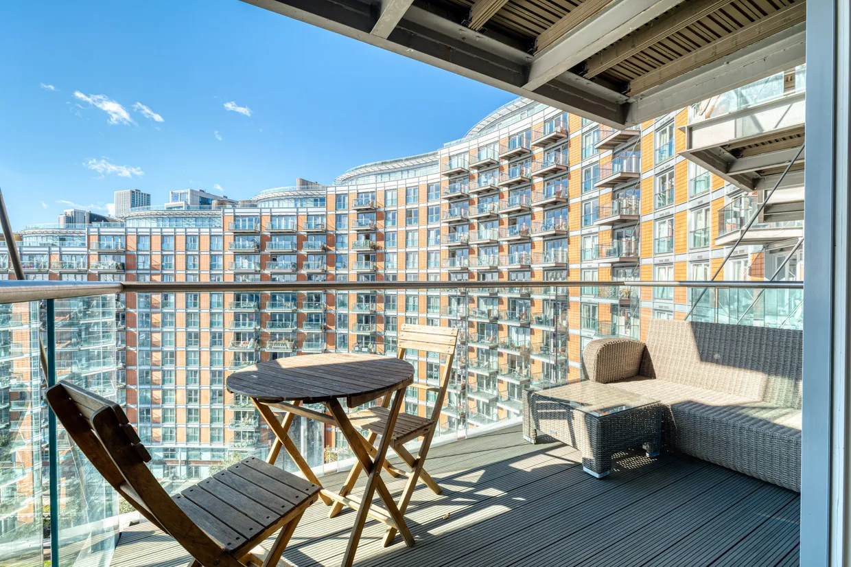 Fairmont Avenue, London, E14 photo 16
