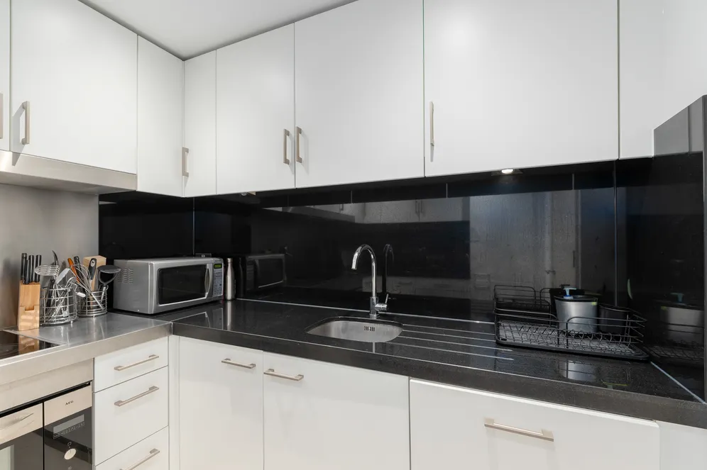 Fairmont Avenue, London, E14 photo 20