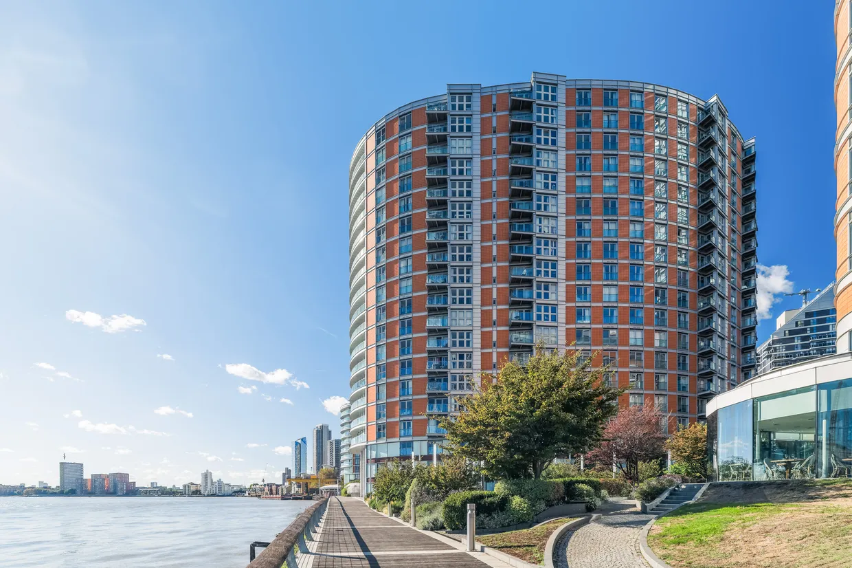 Fairmont Avenue, London, E14 photo 27