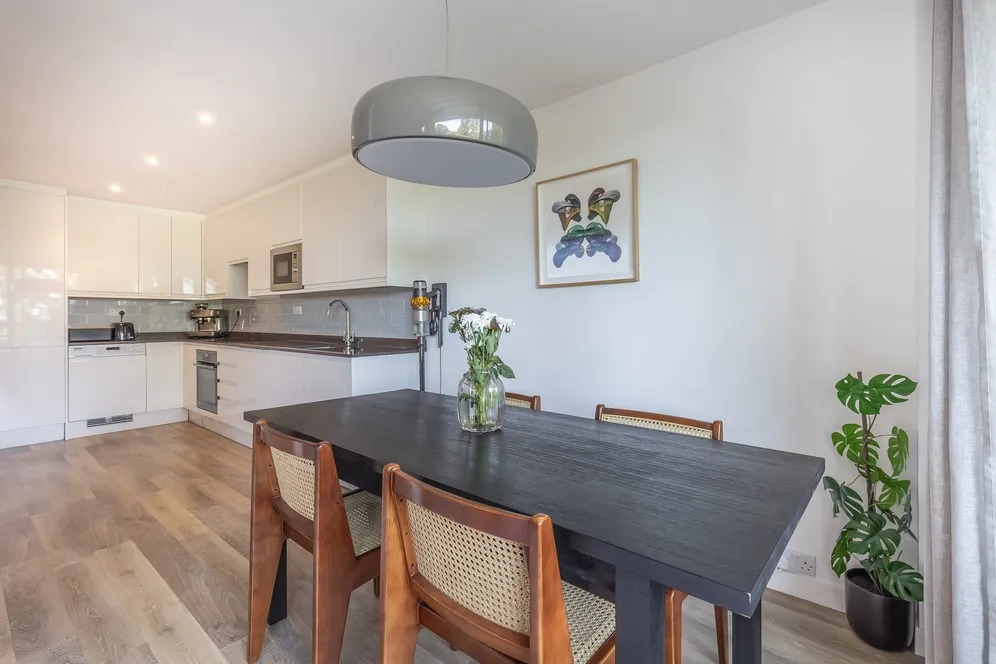 Portsmouth Road, Kingston Upon Thames, KT1 photo 3