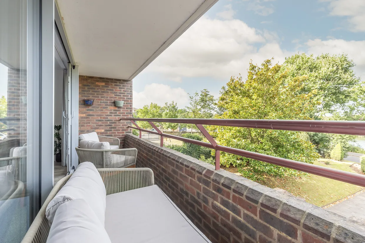 Portsmouth Road, Kingston Upon Thames, KT1 photo 9