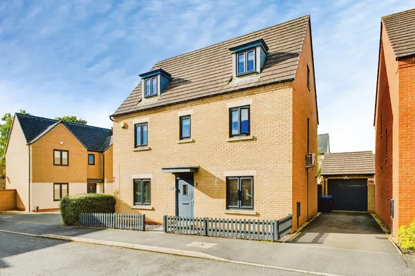 Bronte Close, Northampton, Northampto...