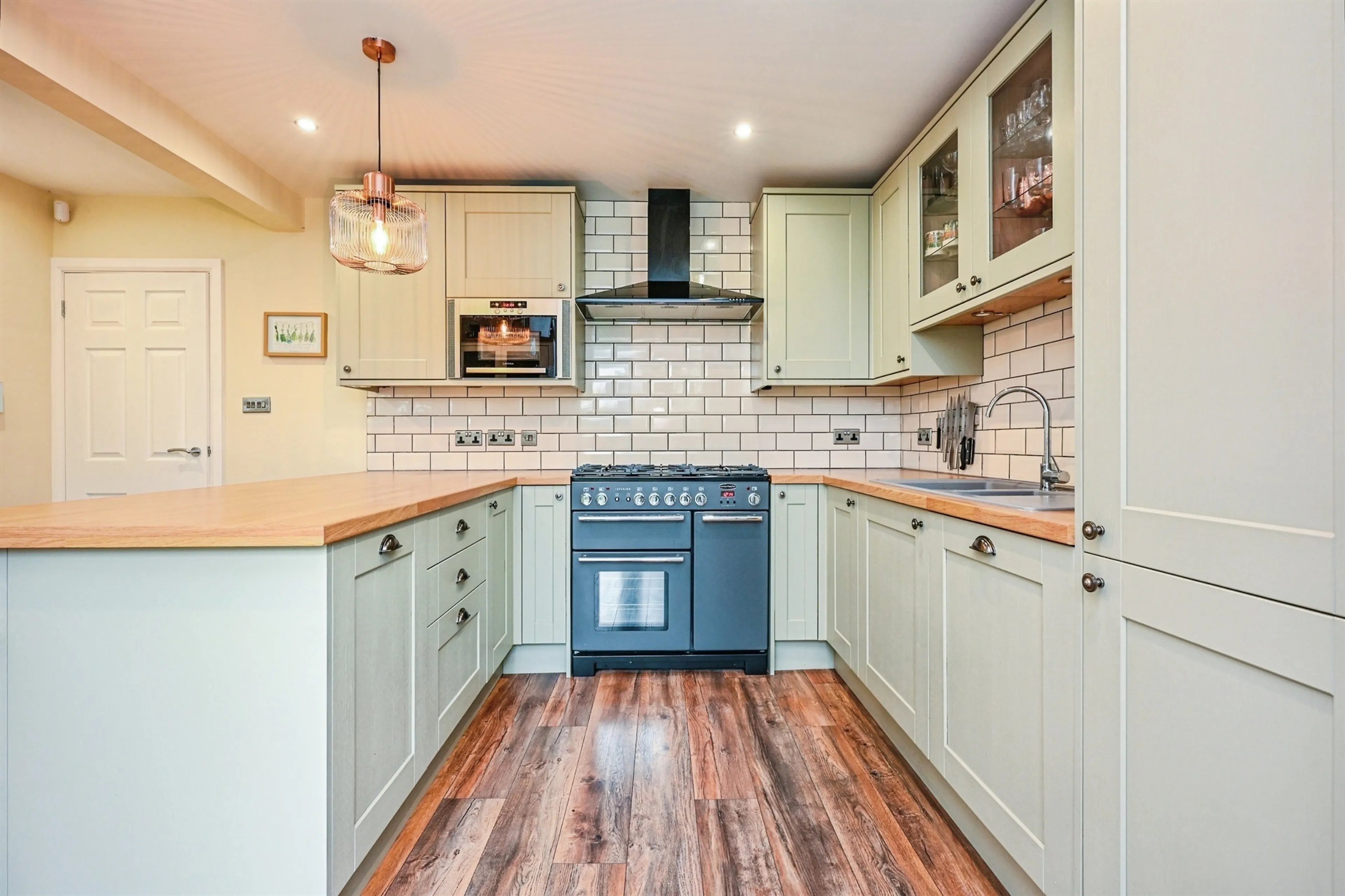 Property at Eden Crescent, Leeds