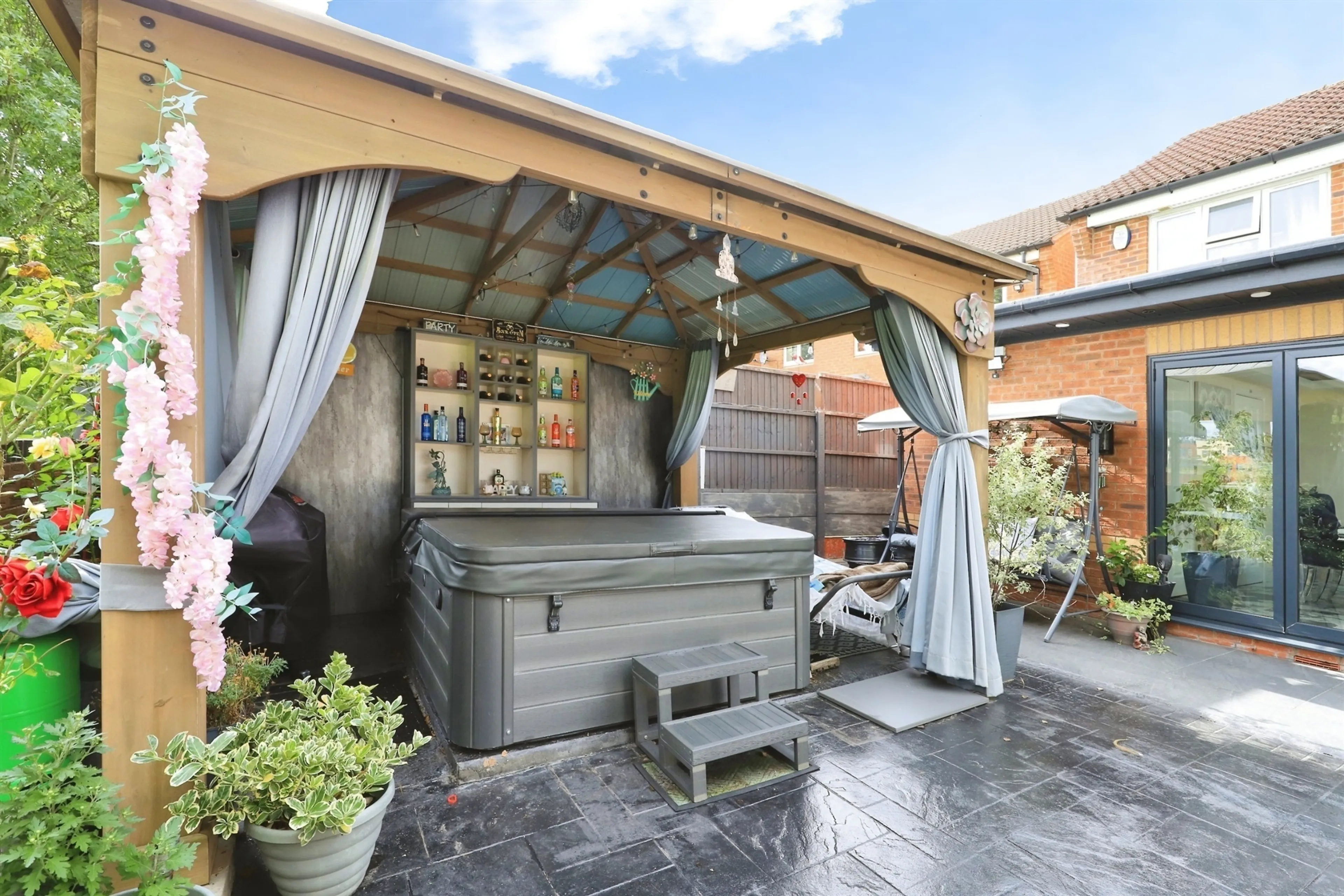Property photo 25