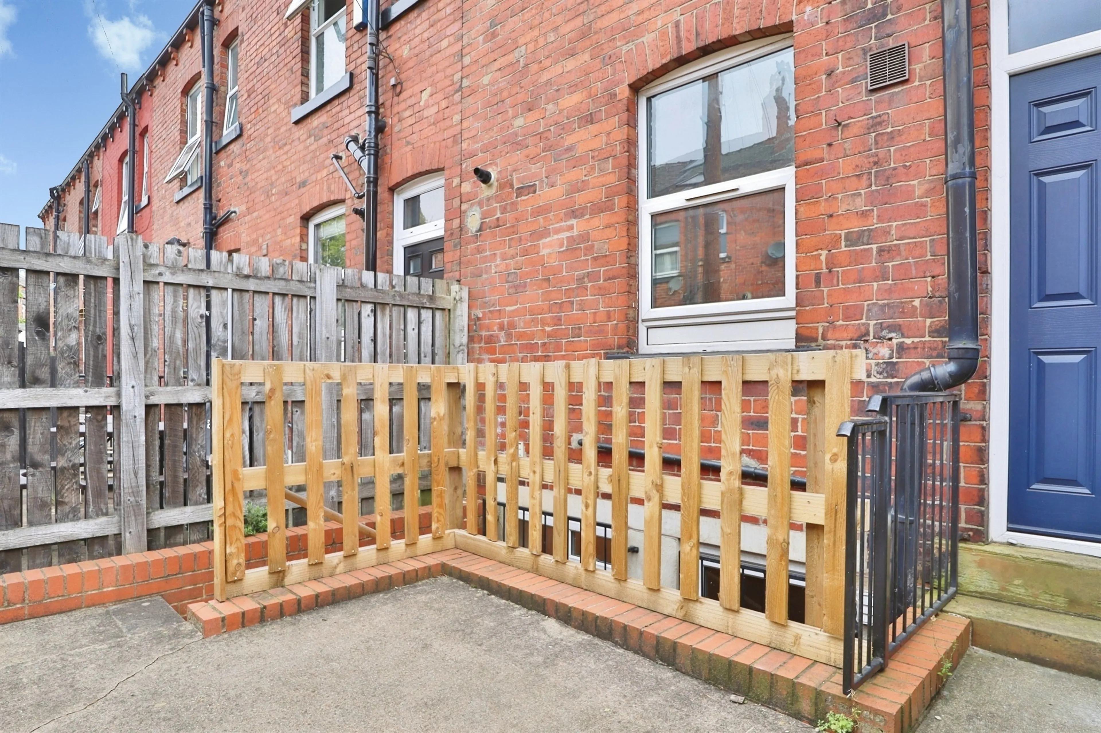 Property at Newport Gardens, Leeds