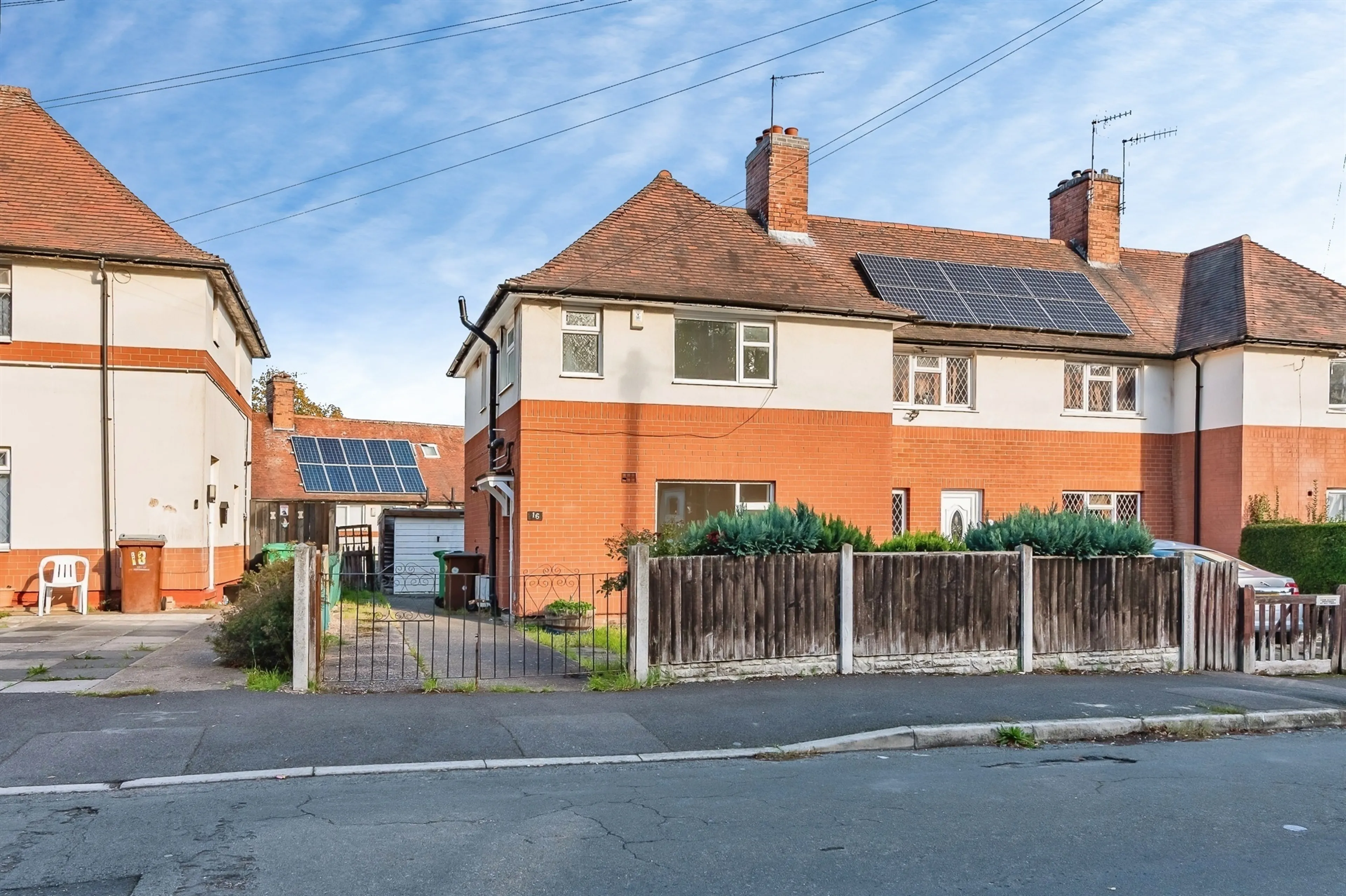 Property at Longford Crescent, Nottingham