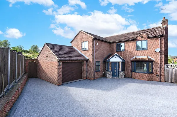 Tintern Close, Kirkby-in-Ashfield, No...