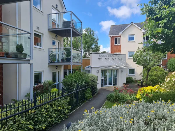 Somers Brook Court | Retirement Apart...