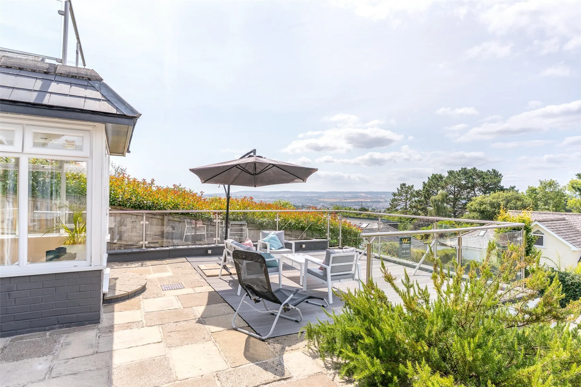 Property photo top 1