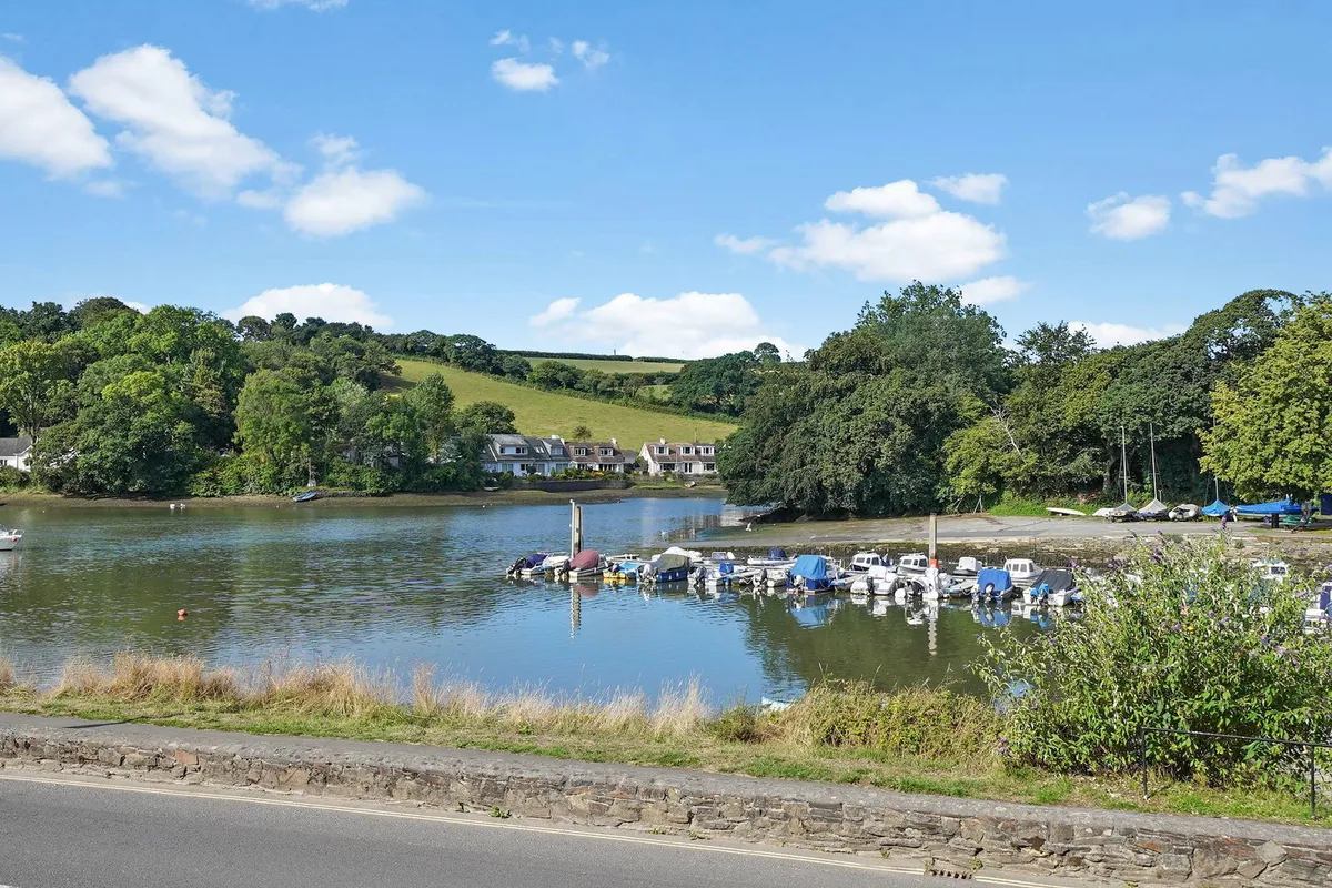 Salt Quay Moorings, Embankment Road, Kingsbridge