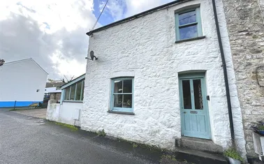 Crockers Row, Gunnislake