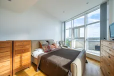 18 Lombard Road, London, SW11 photo 9