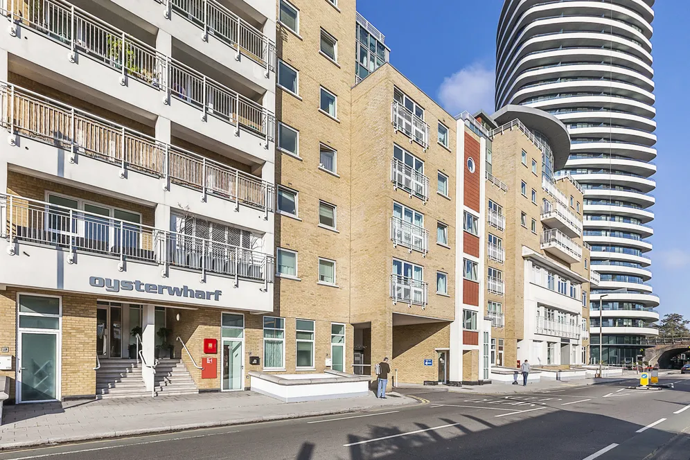 18 Lombard Road, London, SW11 photo 28