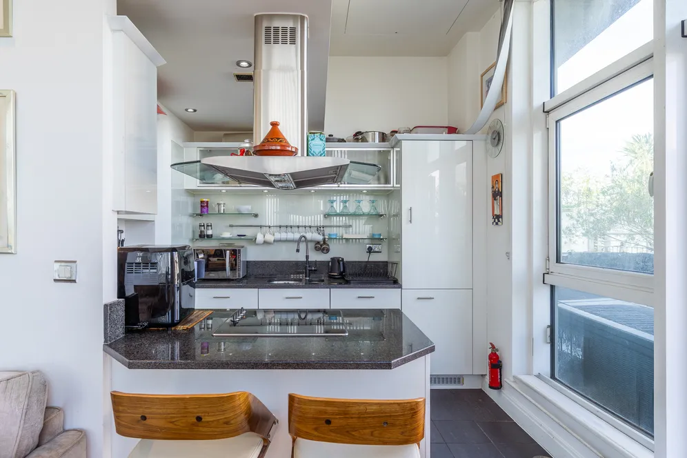 18 Lombard Road, London, SW11 photo 15