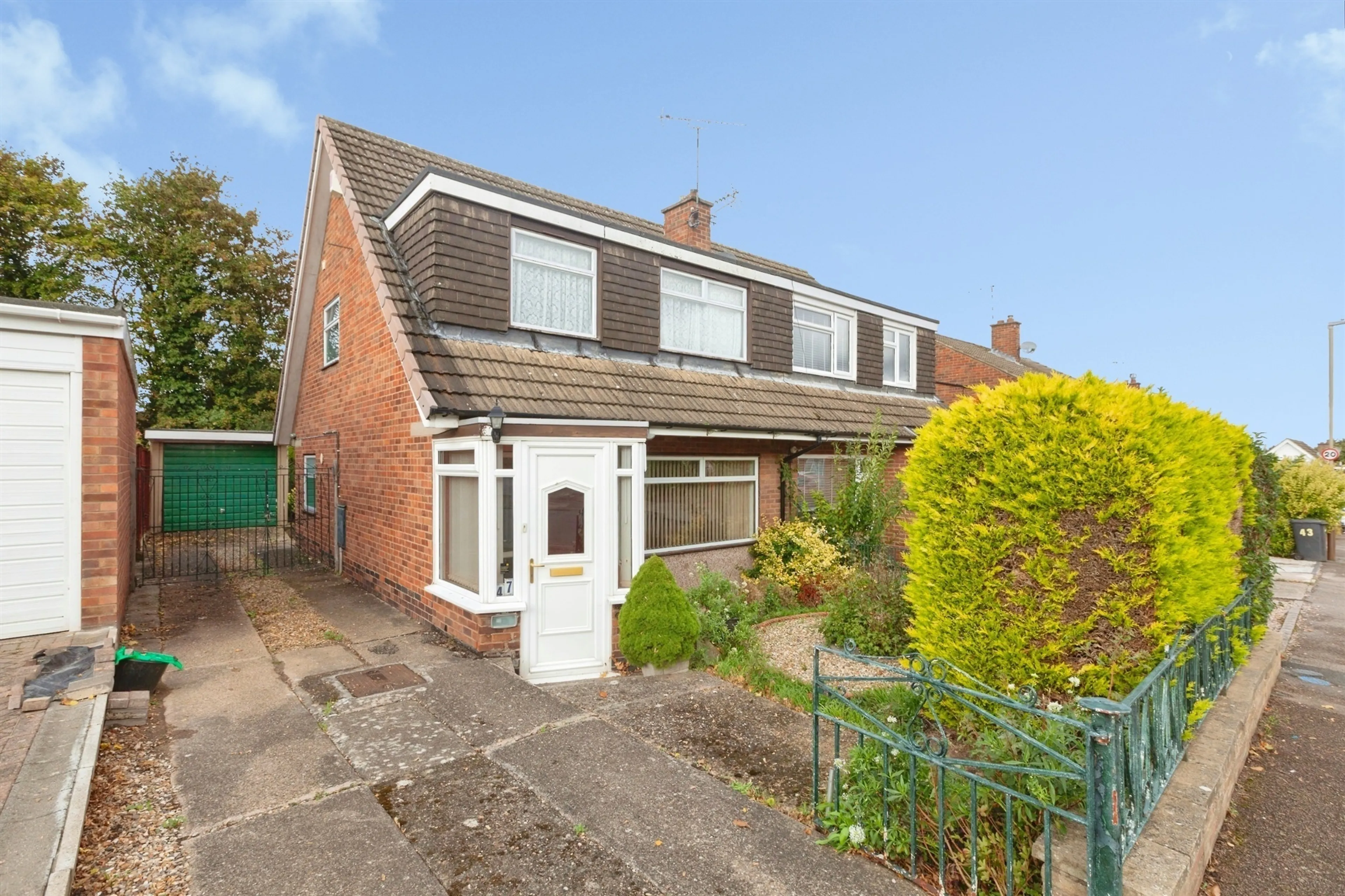 Property photo 0