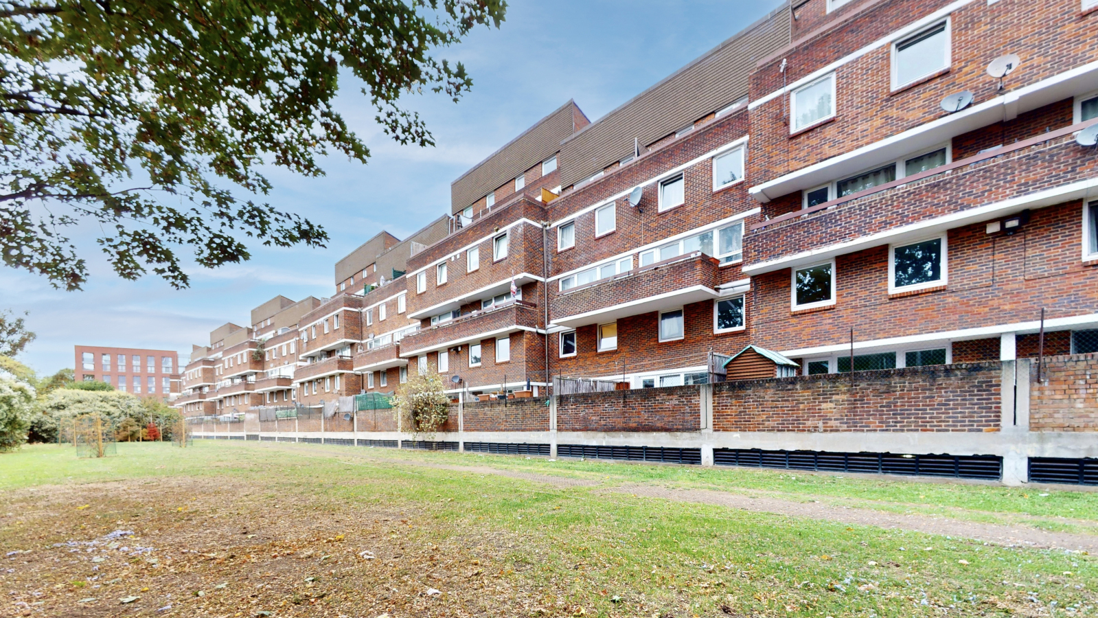 Millender Walk, London, SE16 Image 16