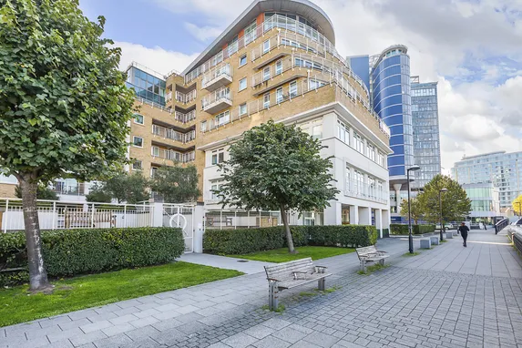 18 Lombard Road, London, SW11
